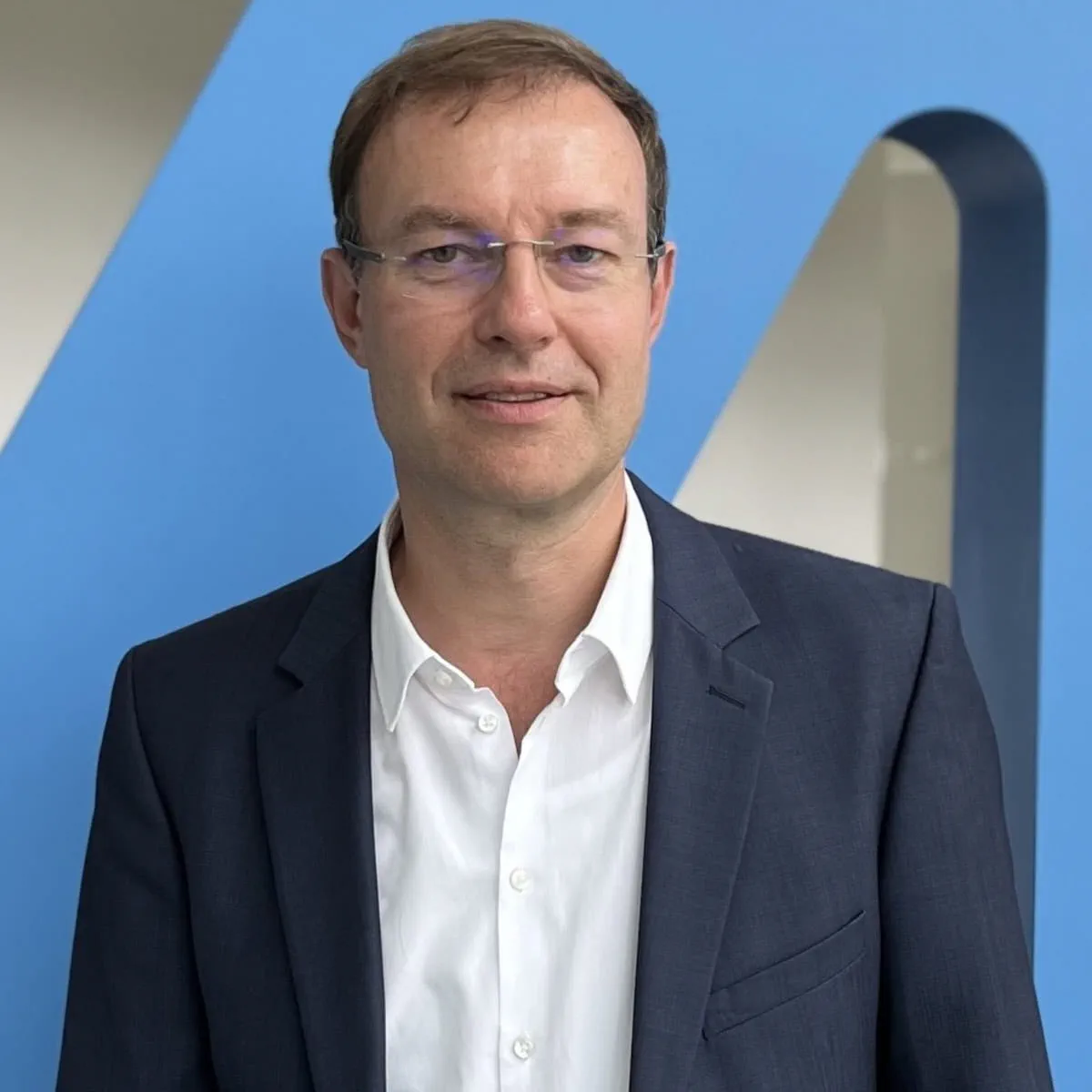 Karsten Hauffe – Senior Director 