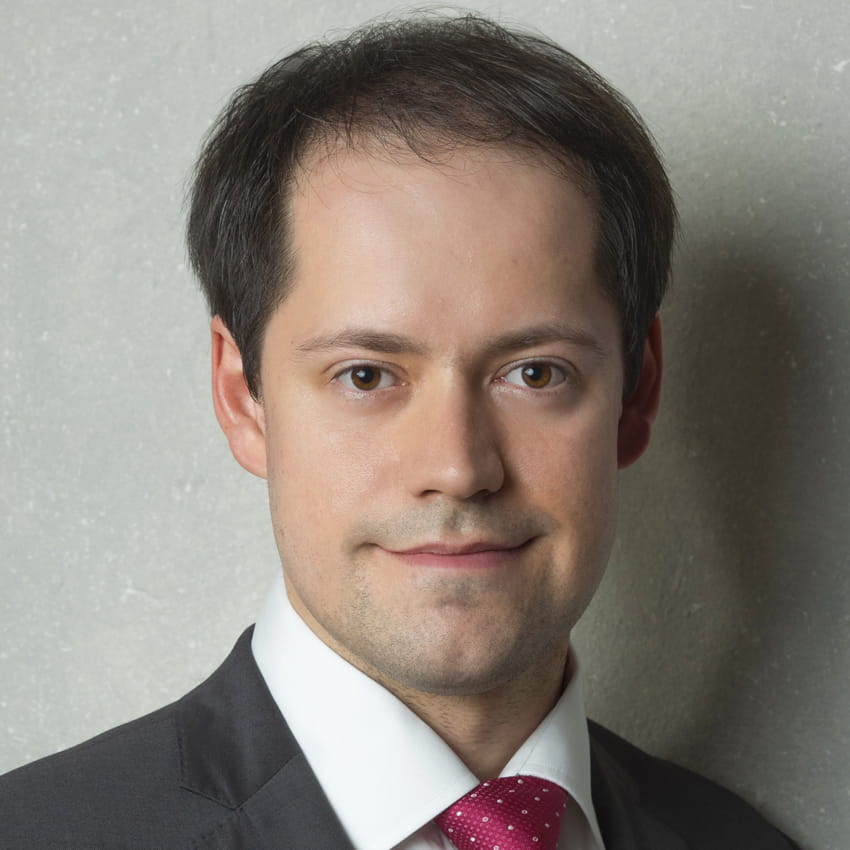 Robert Menzen NTT DATA