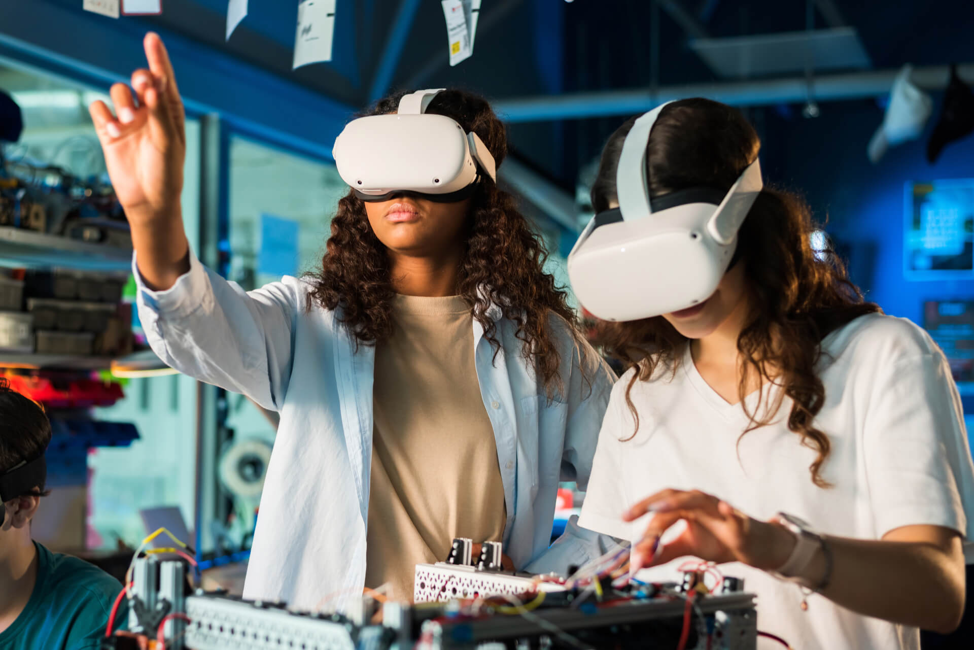 dos mujeres con VR