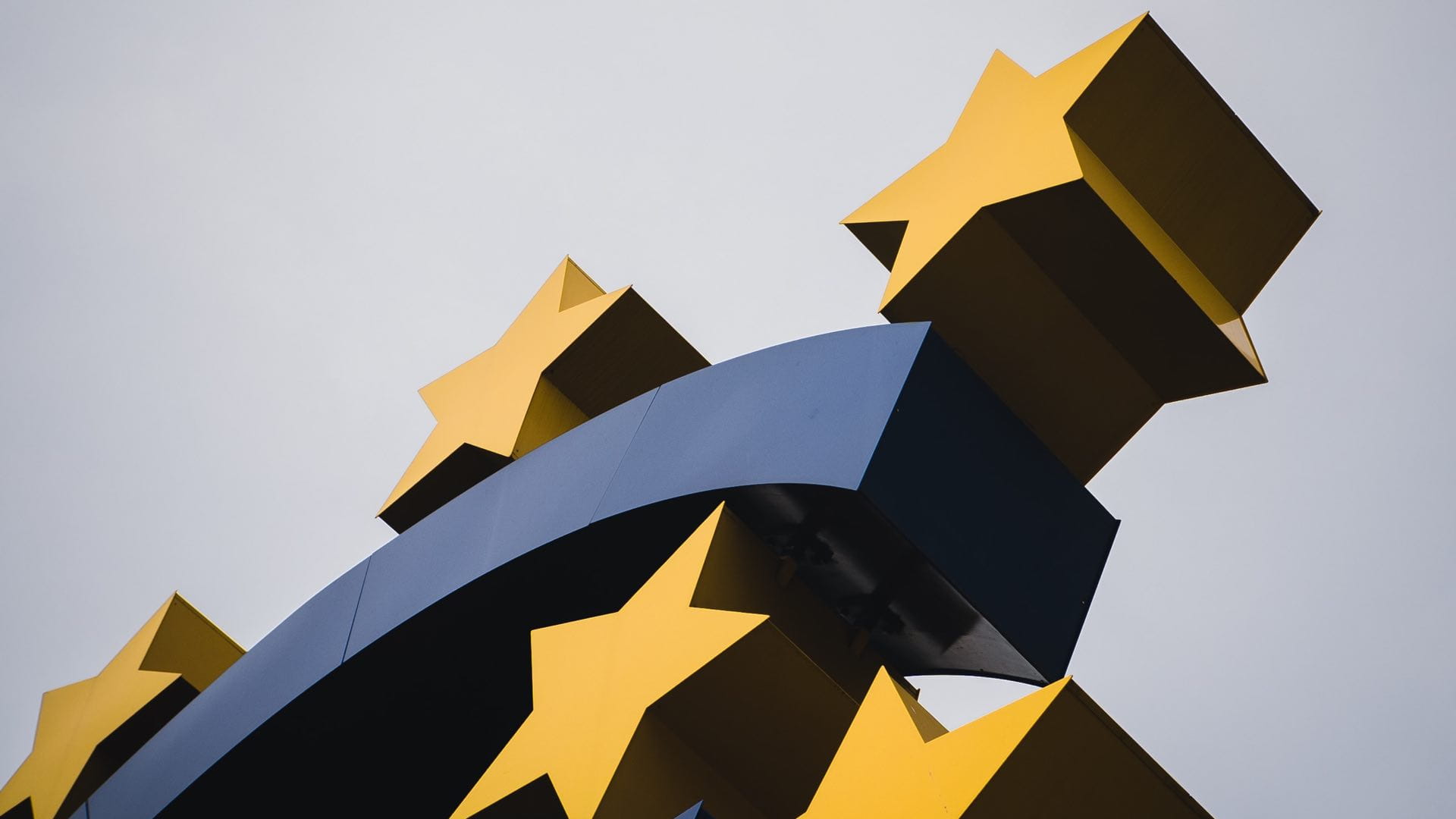 VIsta parziale del simbolo dell'euro