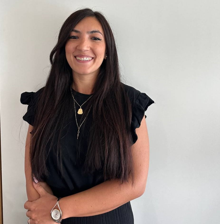 Angela Gesa, Business & Digital Advisor Associate Manager