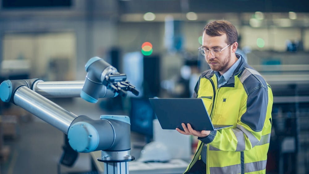 IIOT Smart Factory Worker